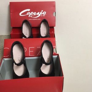 SOLD Capezio tap shoes 12M